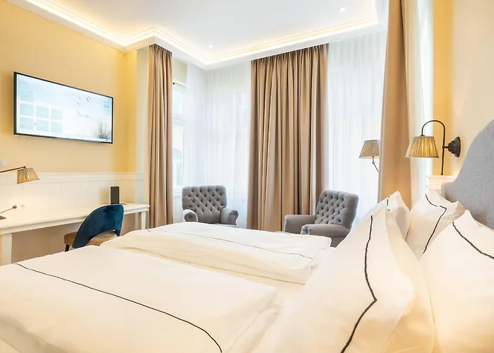 Hotel Strandhotel Ahlbeck 4*