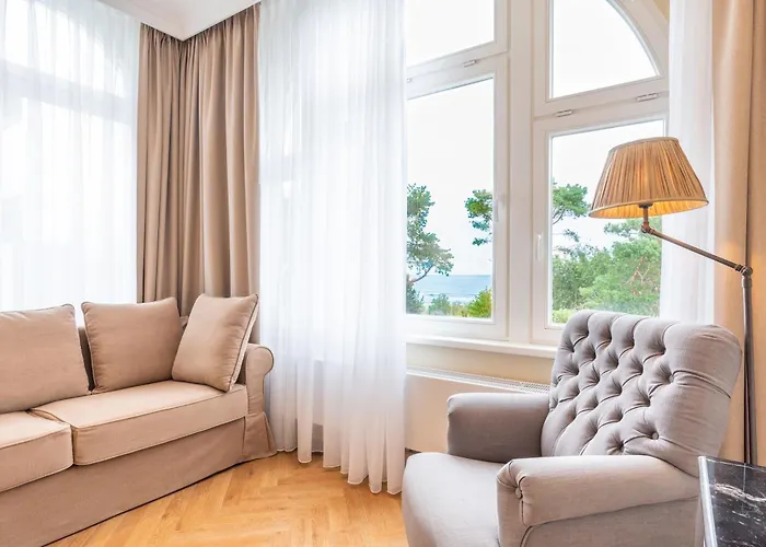 호텔 Strandhotel Ahlbeck 4*